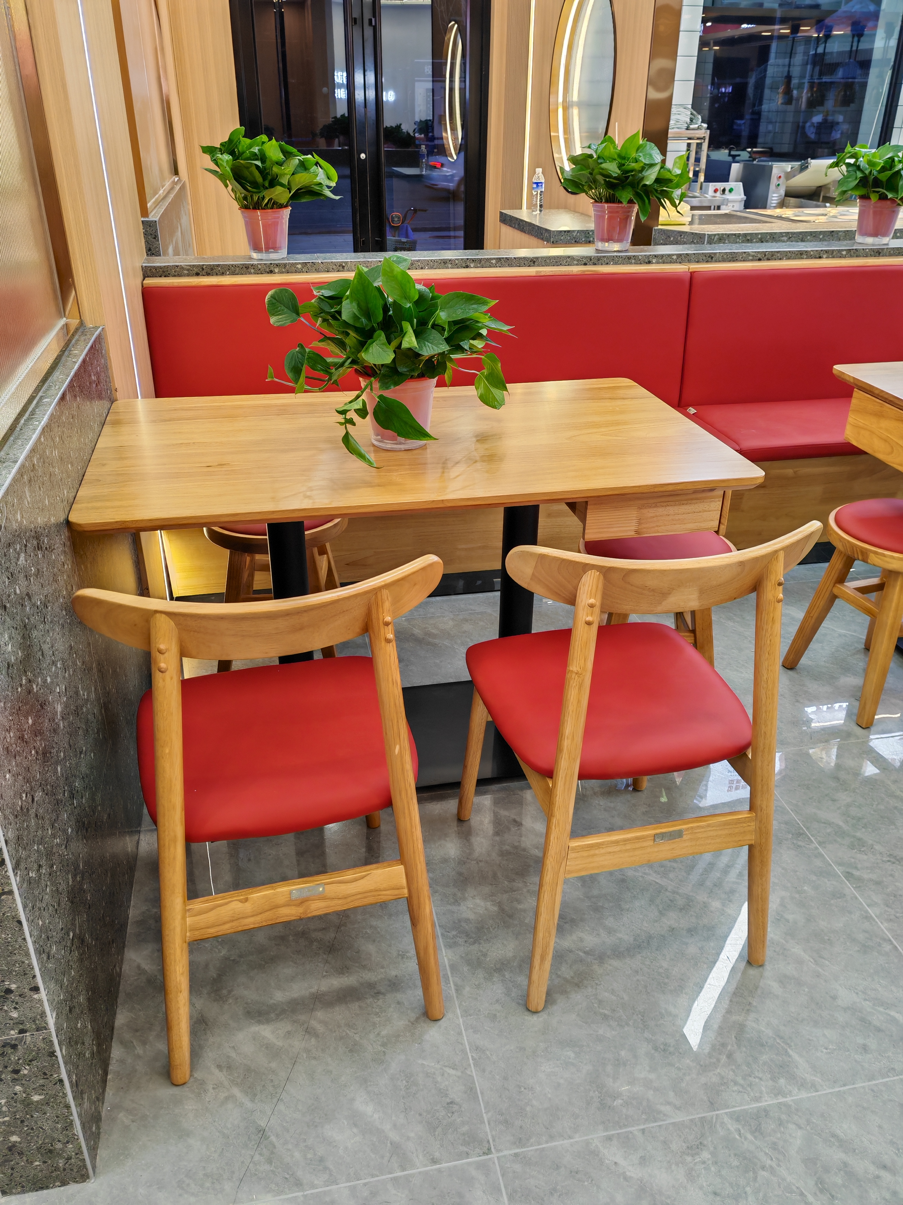 创意餐厅设计如何搭配餐饮狗子28
